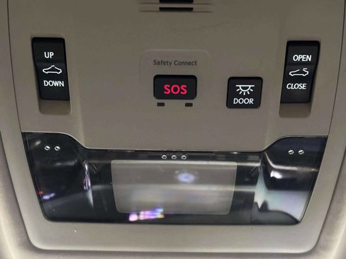 Used 2016 Lexus ES 350 w/ Premium Package w/Wood Trim FWD image 28