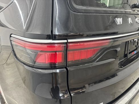 Used 2022 Jeep Wagoneer Series II AWD/4WD image 33