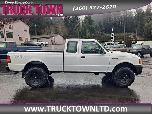 Used 2011 Ford Ranger XL image 2