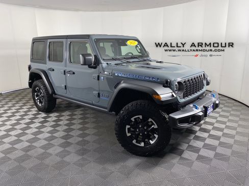 Used 2025 Jeep Wrangler Unlimited Rubicon 4xe AWD/4WD image 1