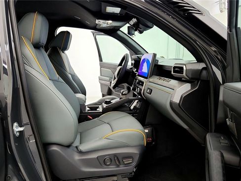 Certified 2025 Toyota Tacoma 4x4 Double Cab Hybrid image 28