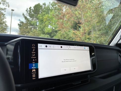 New 2026 Jeep Wrangler Unlimited Rubicon w/ Technology Group image 17