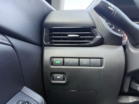 Used 2024 Nissan Sentra SV image 12