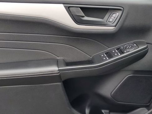 Certified 2022 Ford Escape SE w/ Convenience Package image 9