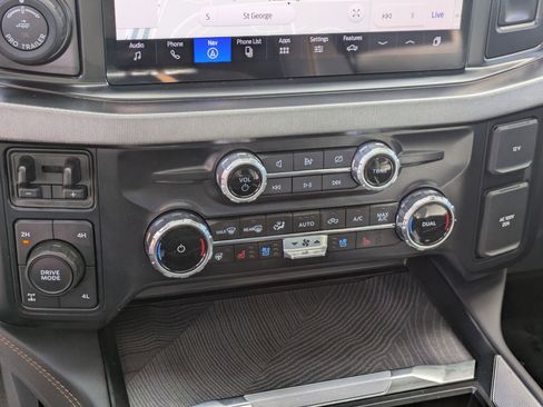 Used 2024 Ford F350 Platinum w/ FX4 Off-Road Package image 26