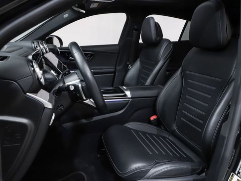 Certified 2024 Mercedes-Benz GLC 300 4MATIC image 9