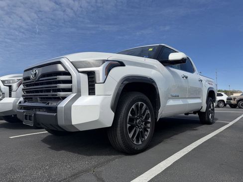 Used 2024 Toyota Tundra Limited AWD/4WD image 14