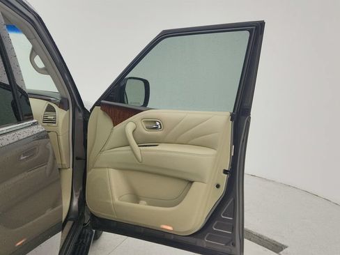 Used 2016 INFINITI QX80 2WD w/ Deluxe Technology Package image 24