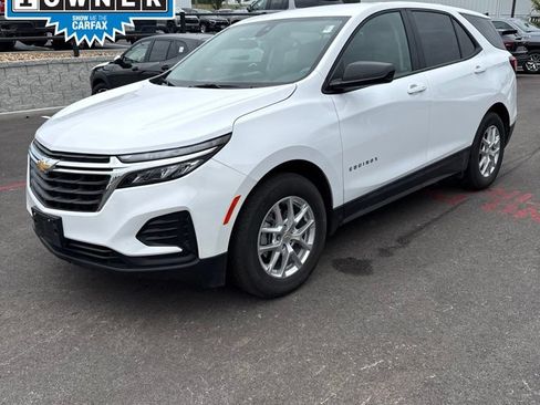 Used 2024 Chevrolet Equinox LS w/ LS Convenience Package FWD image 1