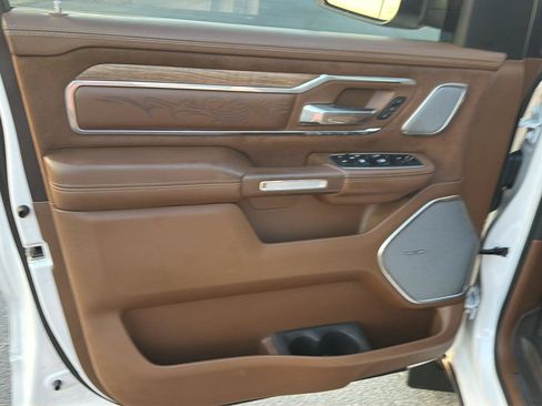 Used 2021 RAM 1500 Limited AWD/4WD image 17