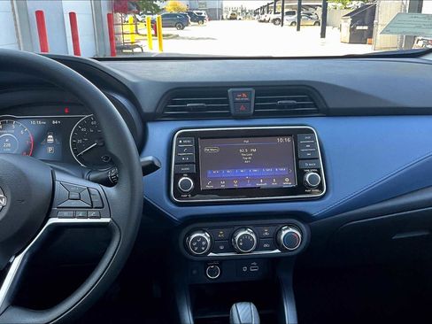 New 2025 Nissan Versa SV w/ Trunk Package FWD image 6