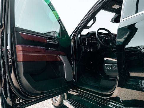 Used 2023 GMC Sierra 1500 Denali Ultimate image 16