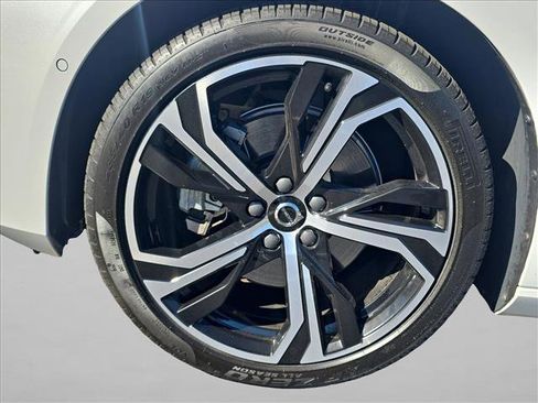 Used 2024 Volvo S60 B5 Plus image 22