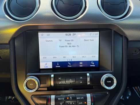 Used 2020 Ford Mustang Coupe w/ Equipment Group 101A RWD image 17