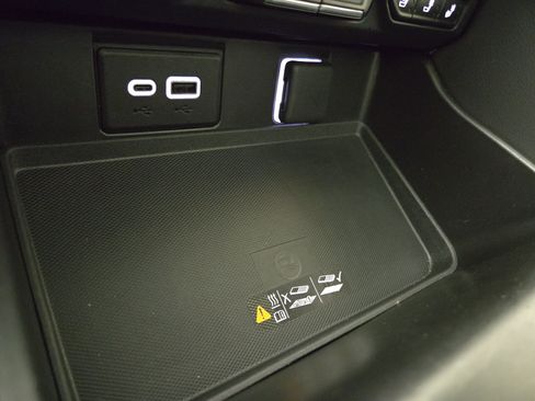 Certified 2023 Chevrolet Tahoe High Country w/ Advanced Technology Package AWD/4WD image 29