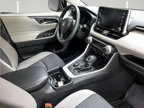 Used 2019 Toyota RAV4 XLE w/ Convenience Package AWD/4WD image 28