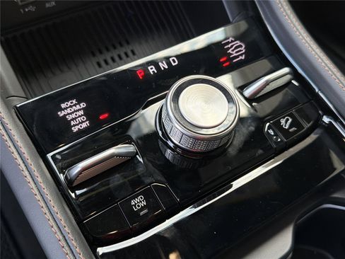 New 2026 Jeep Grand Cherokee Summit image 32