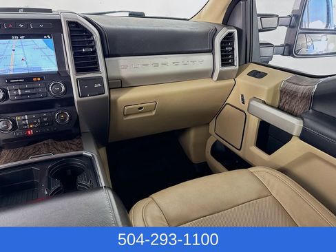 Used 2019 Ford F250 Lariat w/ Chrome Package image 23