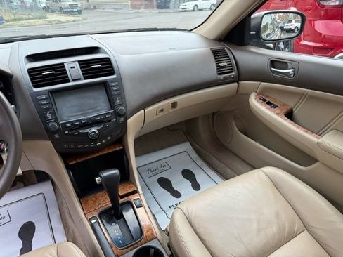Used 2005 Honda Accord EX-L image 11