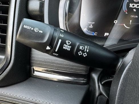 Used 2023 RAM 1500 Limited AWD/4WD image 24