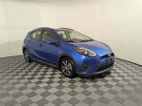Used 2018 Toyota Prius C Two image 4