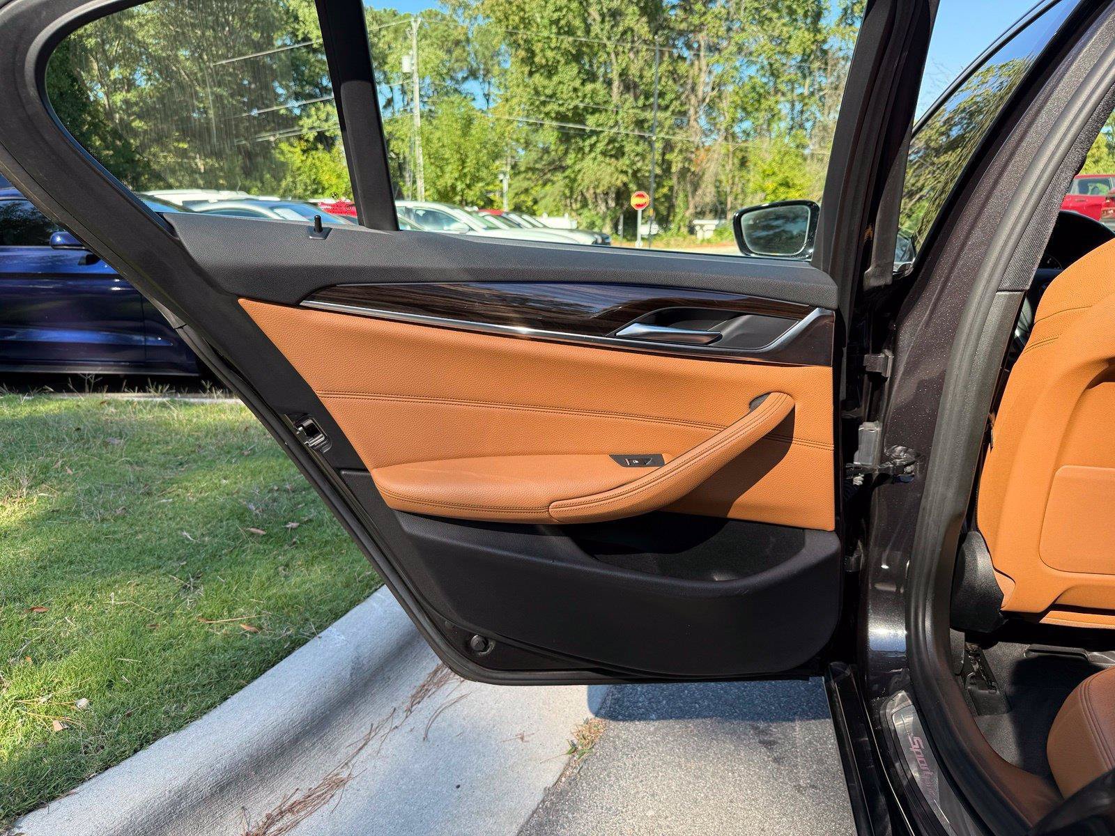 Used 2018 BMW 530i RWD image 26