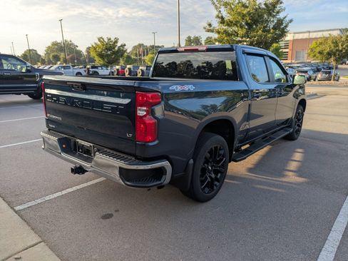 Used 2023 Chevrolet Silverado 1500 LT AWD/4WD image 3