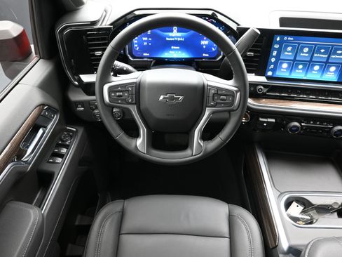 Used 2026 Chevrolet Silverado 2500 LT w/ Trail Boss Package AWD/4WD image 29