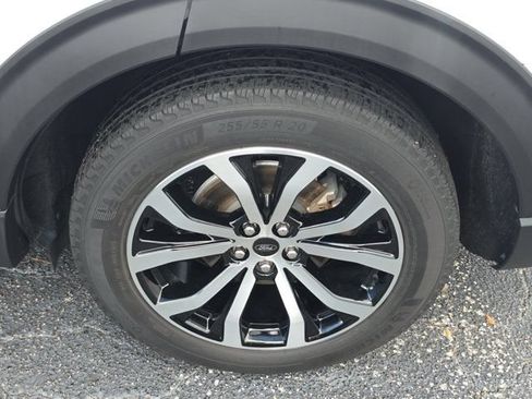 Certified 2023 Ford Explorer ST-Line w/ Class IV Trailer Tow Package RWD image 8