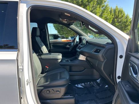 Used 2023 Chevrolet Tahoe LT image 32