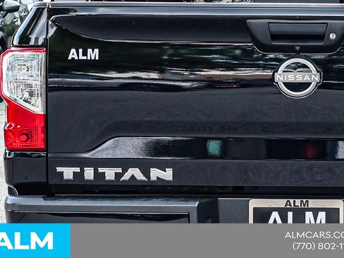Used 2024 Nissan Titan SV w/ SV Convenience Package RWD image 13
