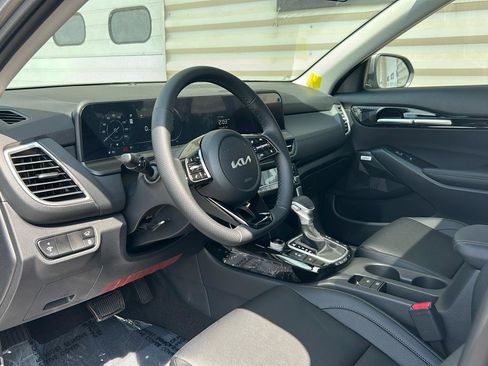 New 2026 Kia Seltos SX w/ SX Sunroof Package image 10