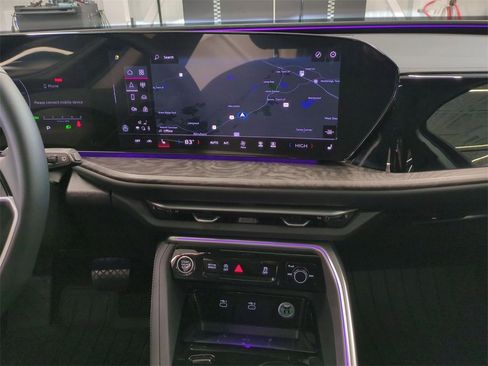 Used 2025 Audi Q5 Premium w/ Convenience Package image 32