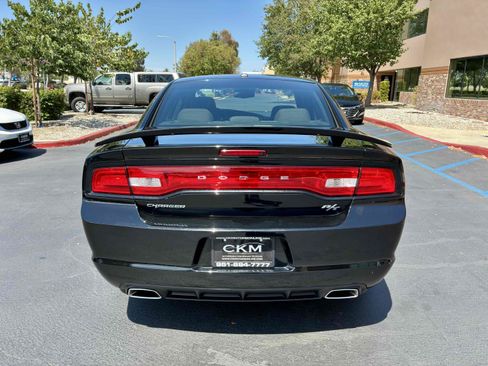 Used 2012 Dodge Charger R/T w/ Wheels & Tunes Group RWD image 9