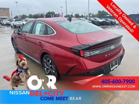 Used 2025 Hyundai Sonata SEL FWD image 3