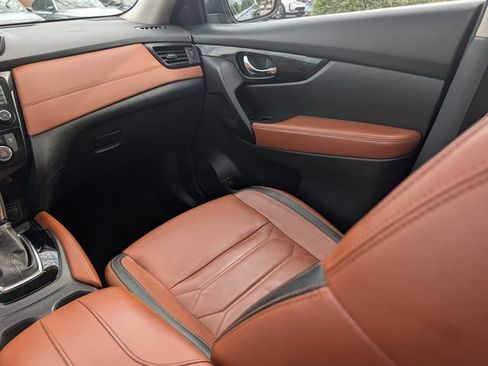 Used 2019 Nissan Rogue SL w/ Premium Package FWD image 19