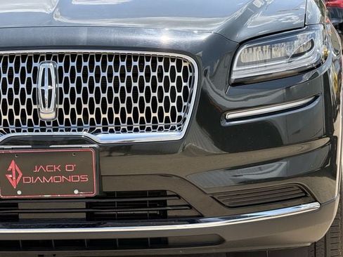 Used 2023 Lincoln Nautilus Reserve AWD/4WD image 7