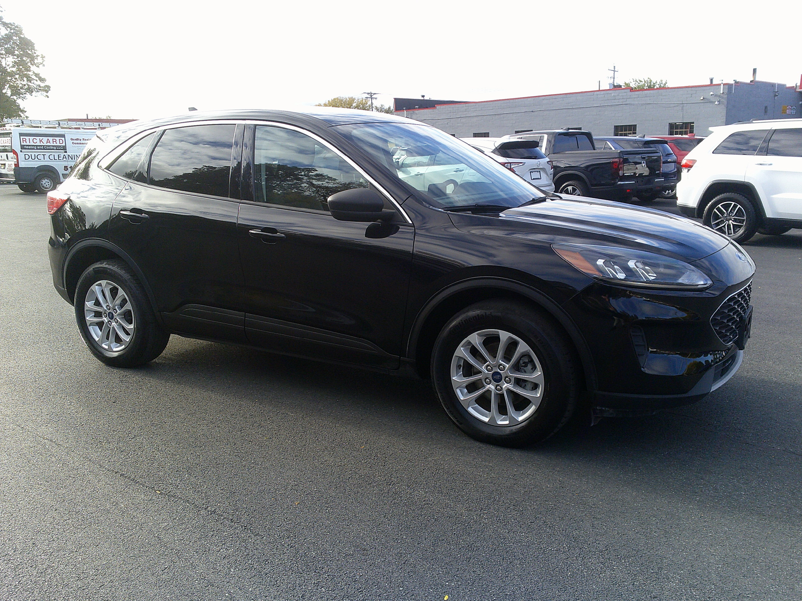 Used 2022 Ford Escape SE w/ Cold Weather Package AWD/4WD image 5