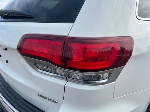 Used 2021 Jeep Grand Cherokee Limited w/ Trailer Tow Group IV AWD/4WD image 11