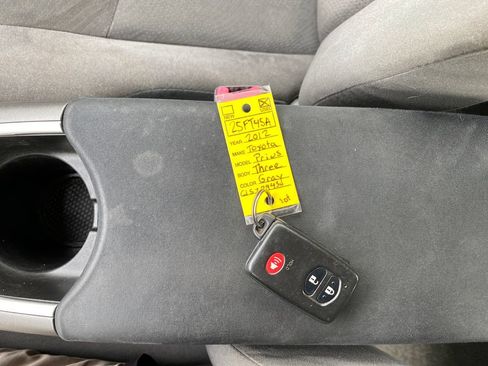 Used 2012 Toyota Prius Three FWD image 27