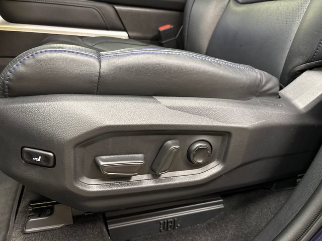 Used 2023 Toyota Tundra Platinum AWD/4WD image 34
