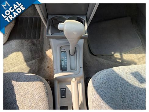 Used 2001 Toyota Corolla LE FWD image 14