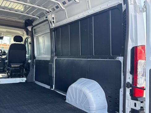 Used 2023 RAM ProMaster 2500 FWD image 17