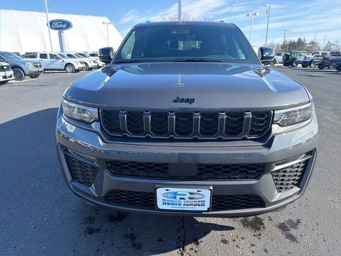 New 2026 Jeep Grand Cherokee L Limited w/ Limited Altitude Package image 8