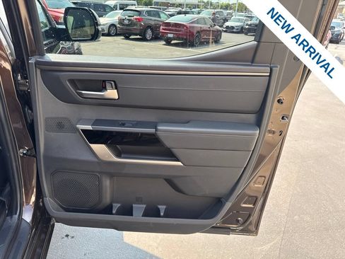 Used 2024 Toyota Tundra Limited AWD/4WD image 12