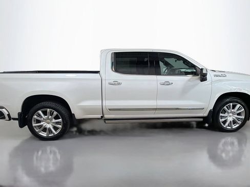 Used 2023 Chevrolet Silverado 1500 High Country w/ High Country Premium Package AWD/4WD image 10