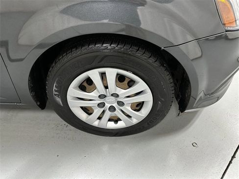 Used 2020 Chevrolet Sonic LT image 19