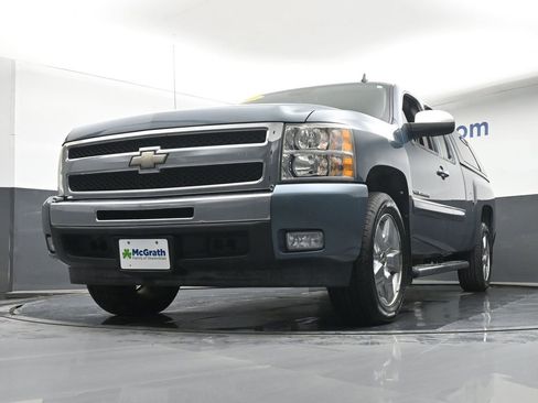 Used 2011 Chevrolet Silverado 1500 LT w/ Regional Value Package RWD image 7