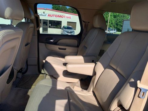 Used 2013 Chevrolet Tahoe LT RWD image 12