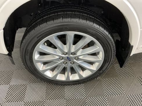 Used 2019 Ford F150 Limited AWD/4WD image 23